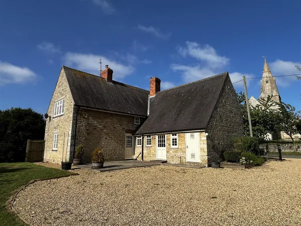 CHURCH FARMHOUSE, CHURCH STREET, SKILLINGTON