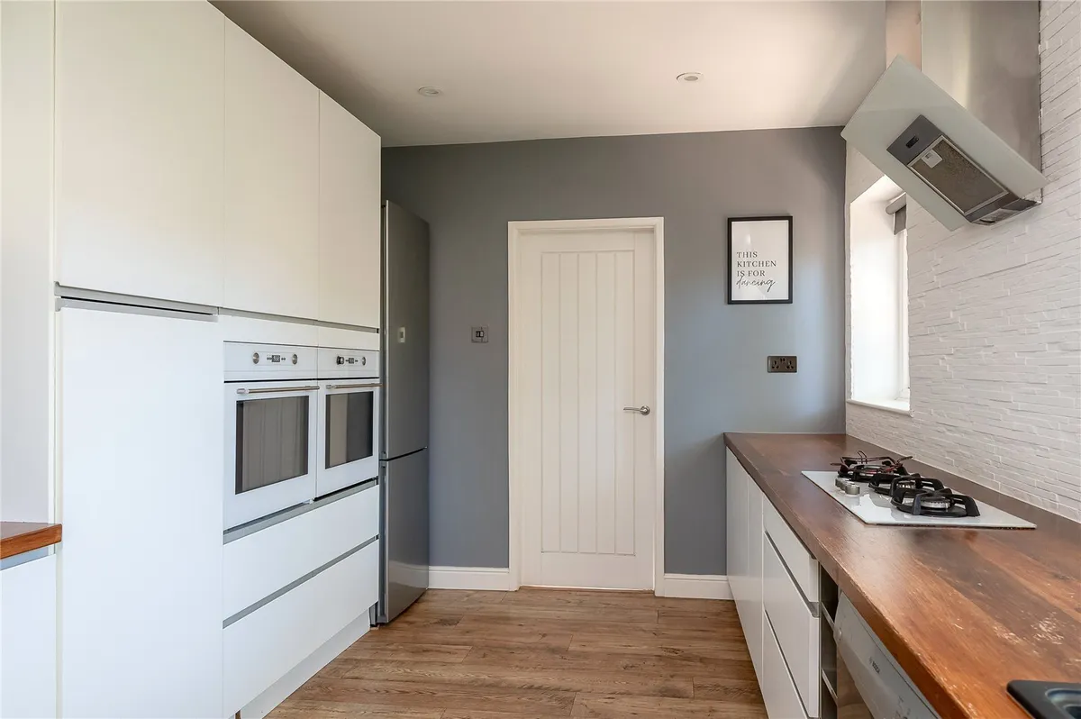 New Road, Bramham, LS23