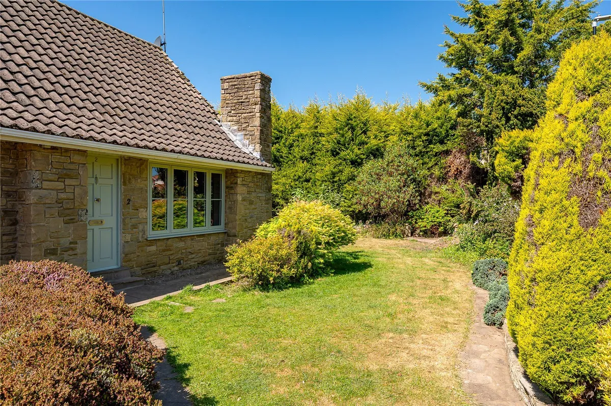 New Road, Bramham, LS23