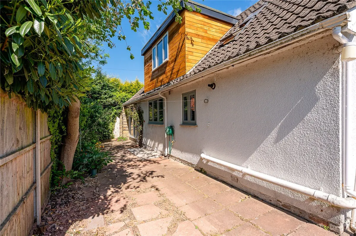 New Road, Bramham, LS23