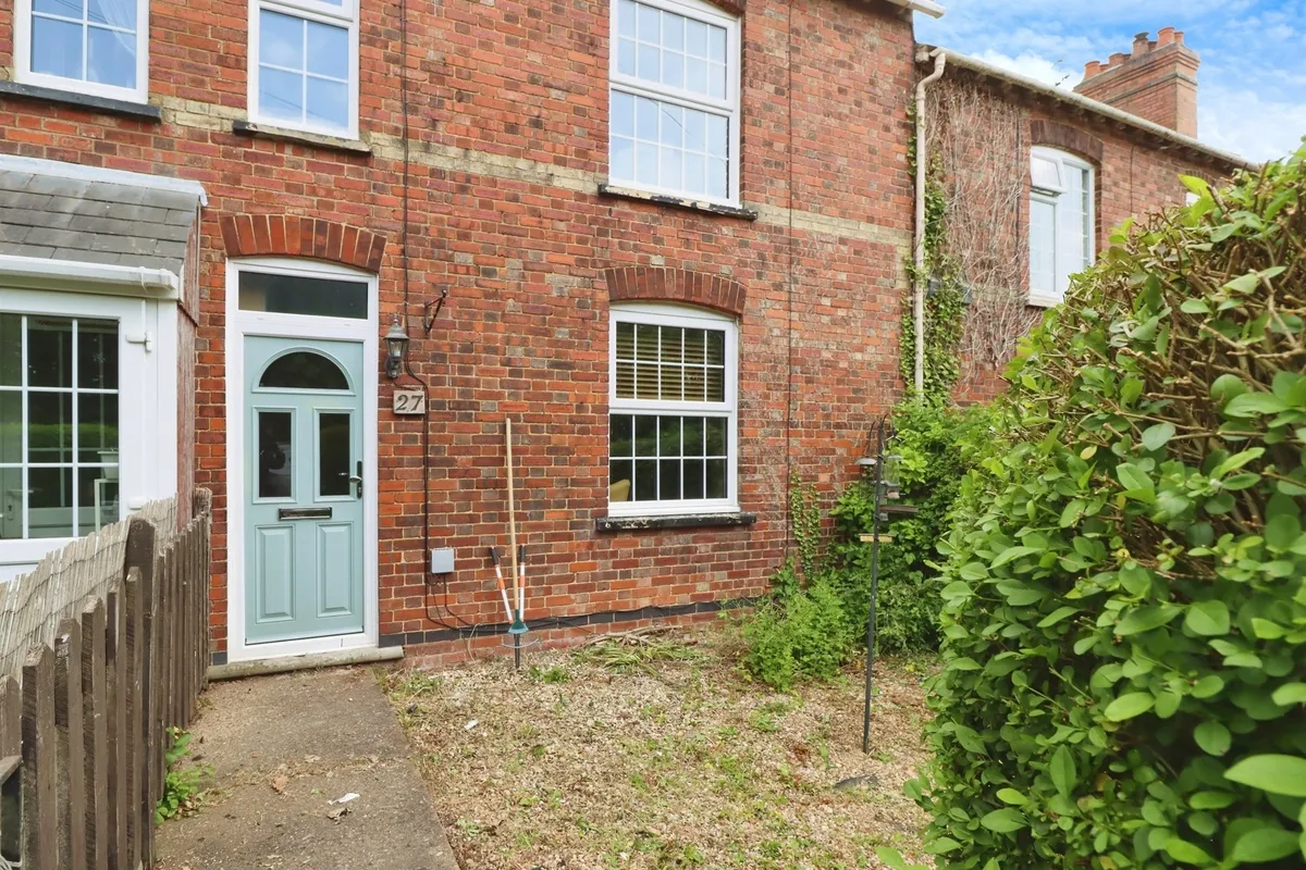 Storefield Cottages, Kettering