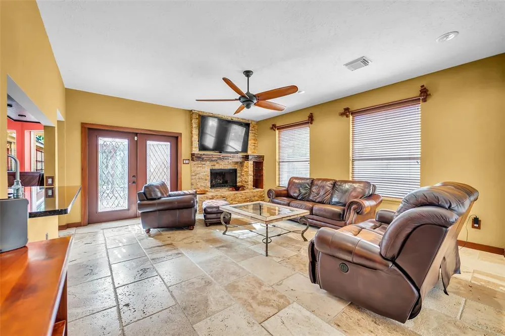 22915 Heathercroft Dr, Katy, TX 77450