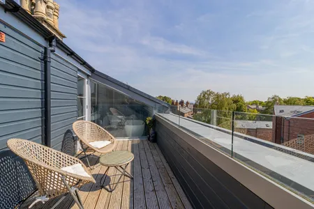 Cavendish Place, Cavendish Road, WA14