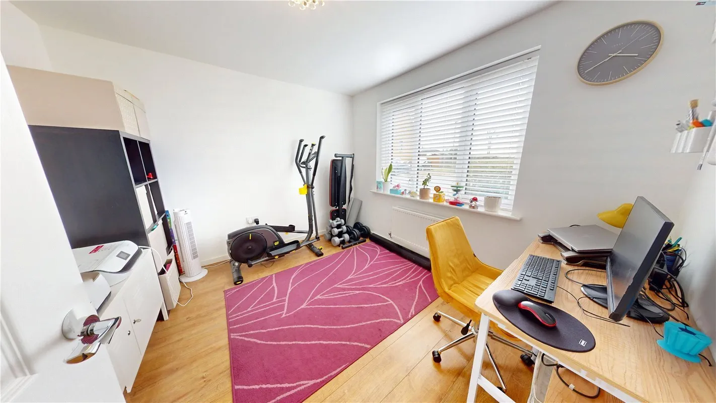 Pipit Close, East Tilbury, Essex, RM18