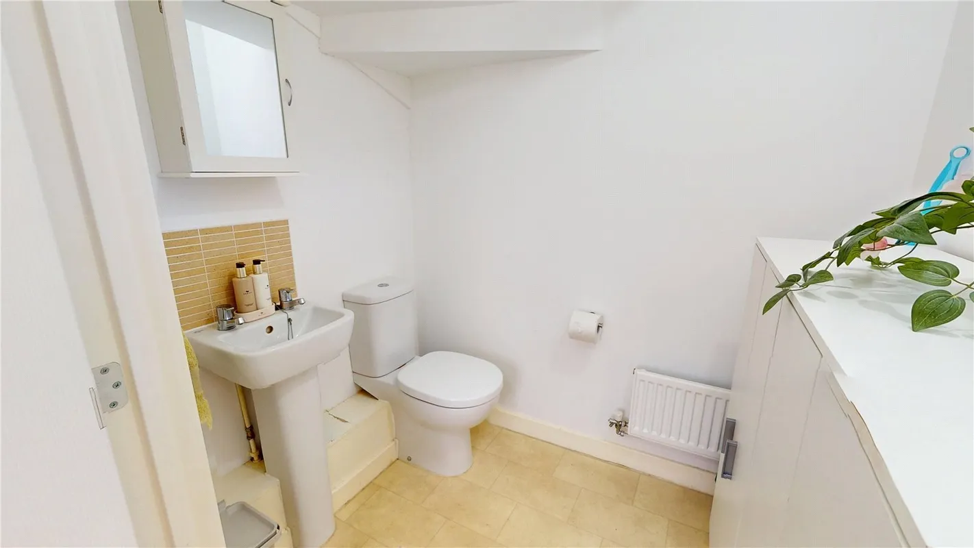 Pipit Close, East Tilbury, Essex, RM18