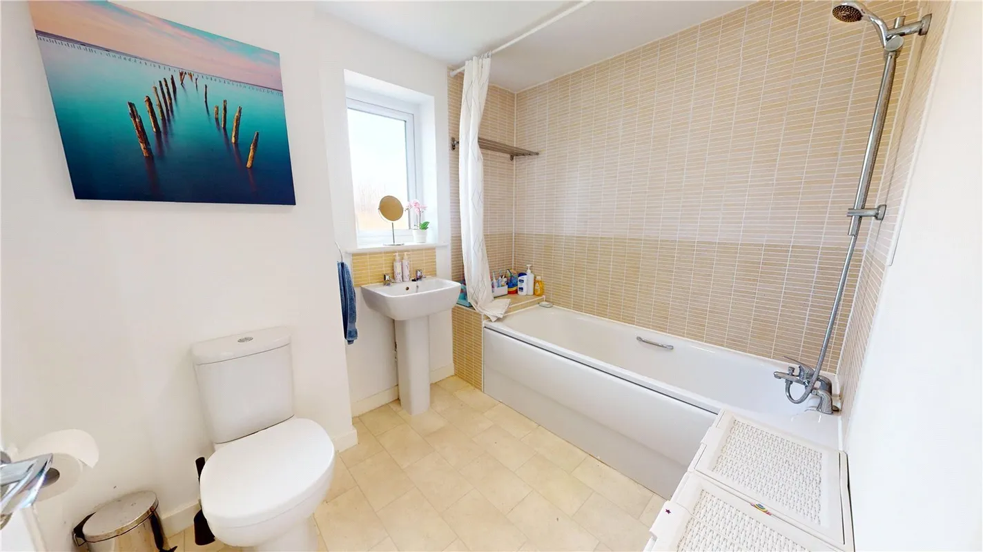 Pipit Close, East Tilbury, Essex, RM18
