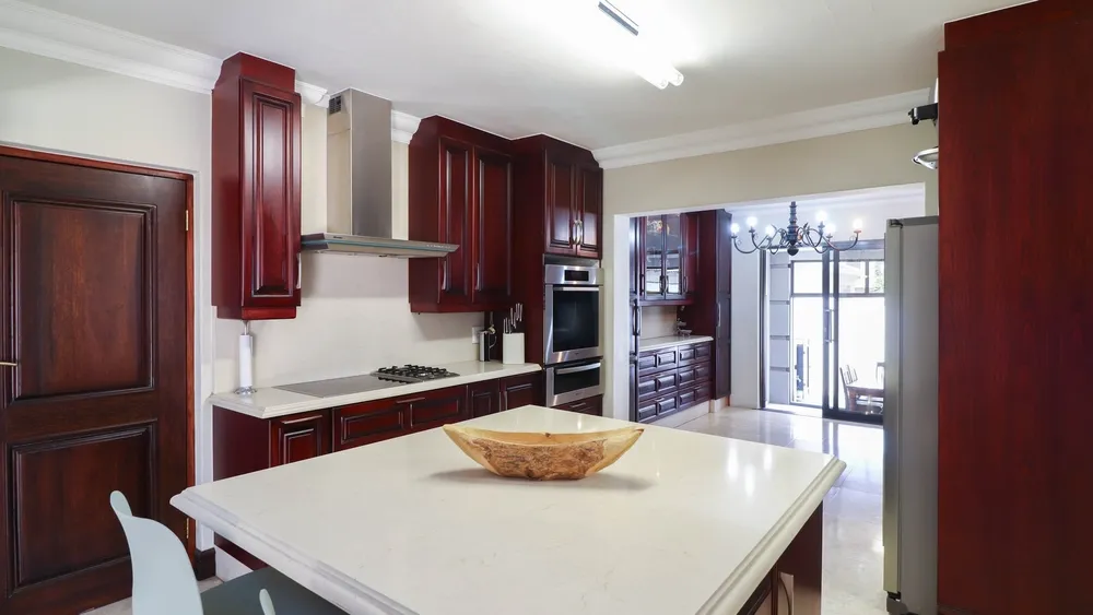South Africa, Gauteng, Featherbrooke Estate, Plover's Nest, 1151