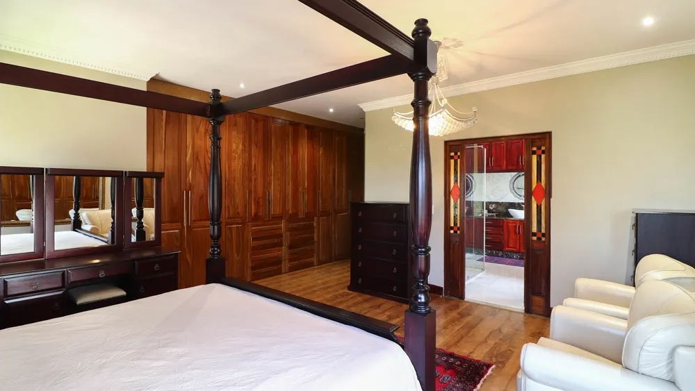 South Africa, Gauteng, Featherbrooke Estate, Plover's Nest, 1151