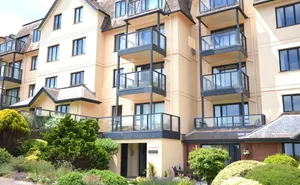 The Rosemullion, Cliff Road, Budleigh Salterton, Devon, EX9 photo