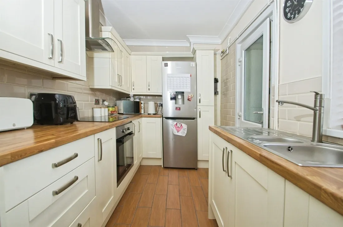 Property photo 9