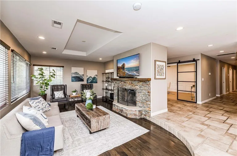 706 Nancy Ln, Fullerton, CA 92831