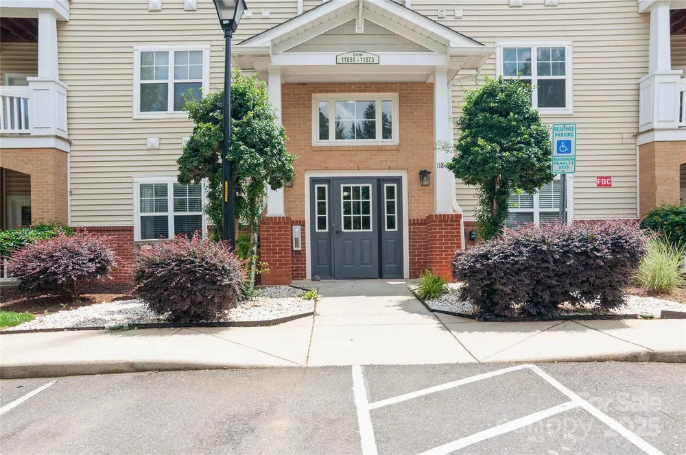 11863 Ridgeway Park Dr, Charlotte, NC 28277