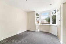 Hook Road, Epsom