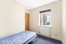 Hook Road, Epsom