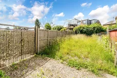 Hook Road, Epsom