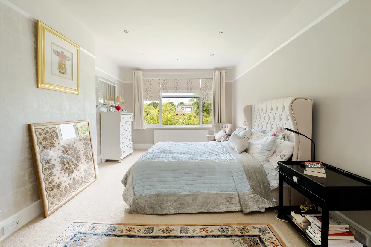 Woodside Avenue, LONDON, N6 photo 14