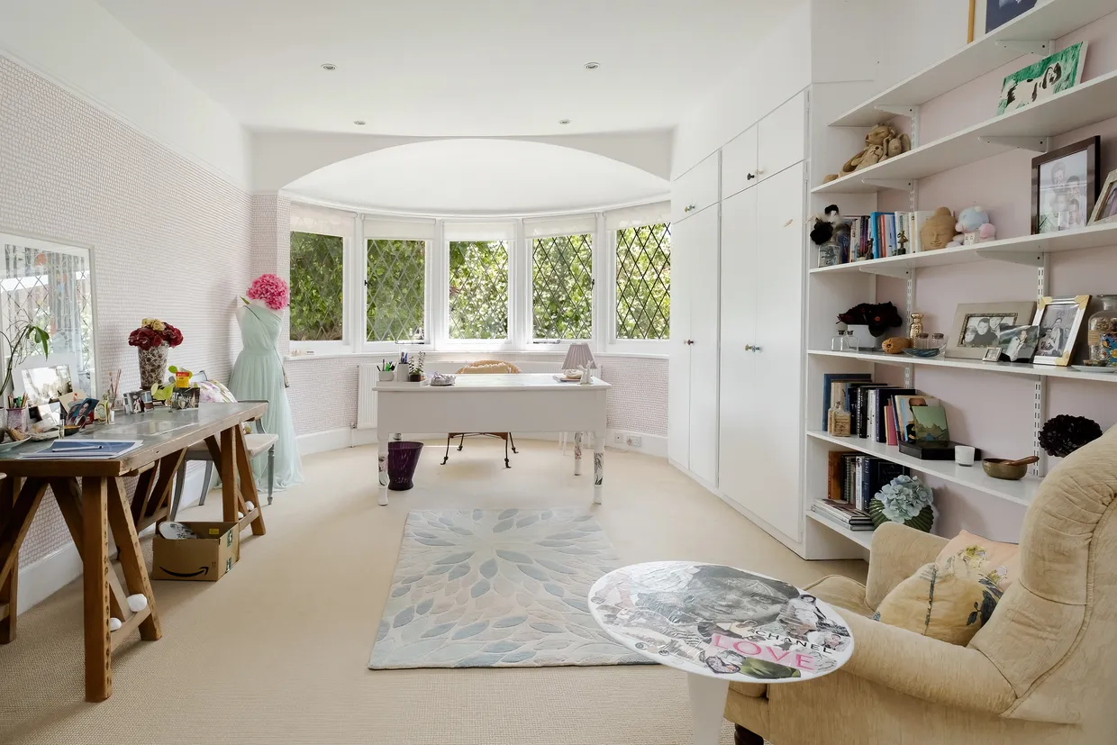 Woodside Avenue, LONDON, N6 photo 16