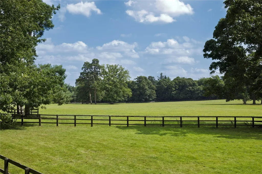 8 Bedroom Detached House For Sale: Beyton Road, Thurston, Bury St Edmunds, Suffolk, IP31