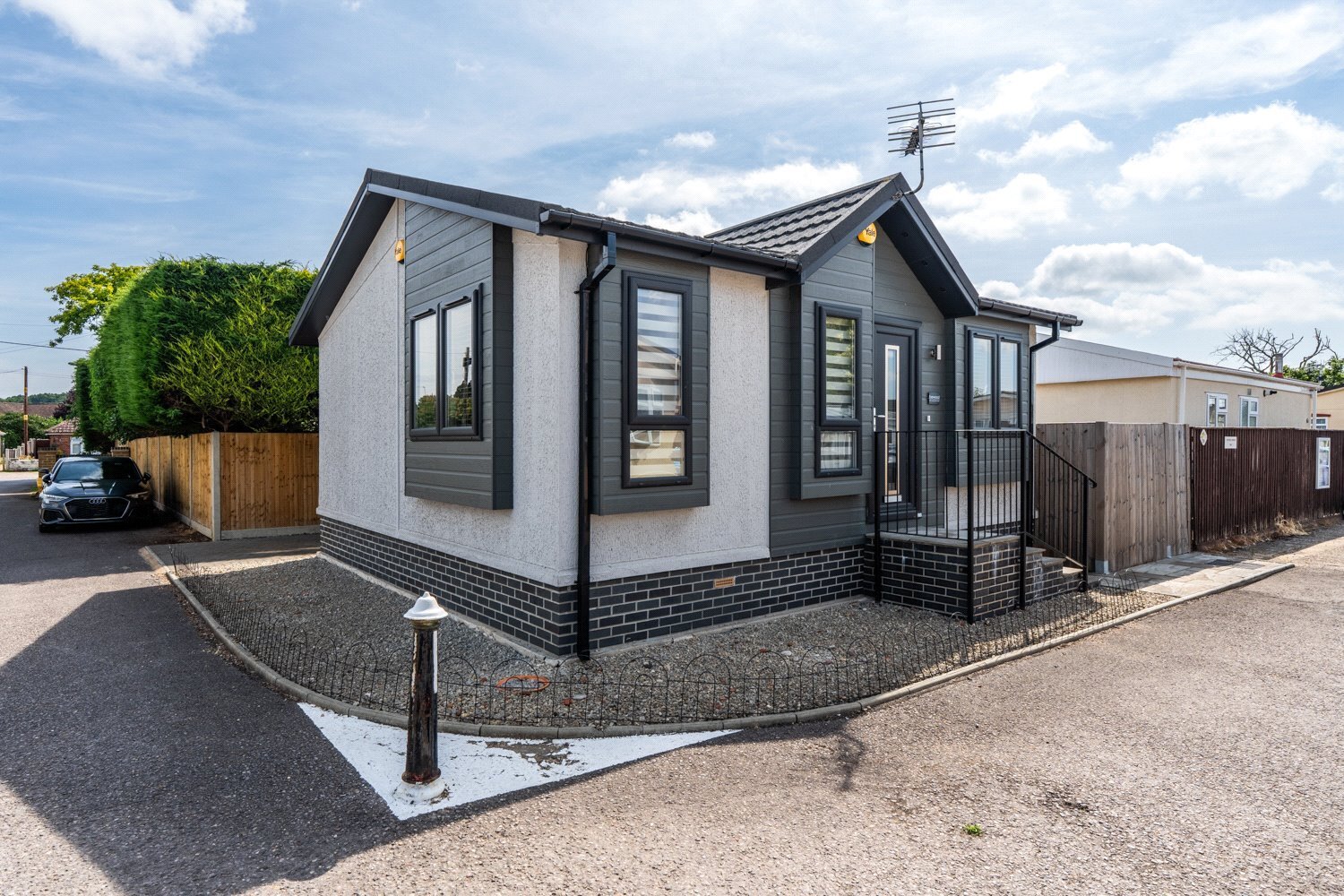 Lumby Drive Mobile Home Park, Ringwood, Hampshire, BH24 Image 1