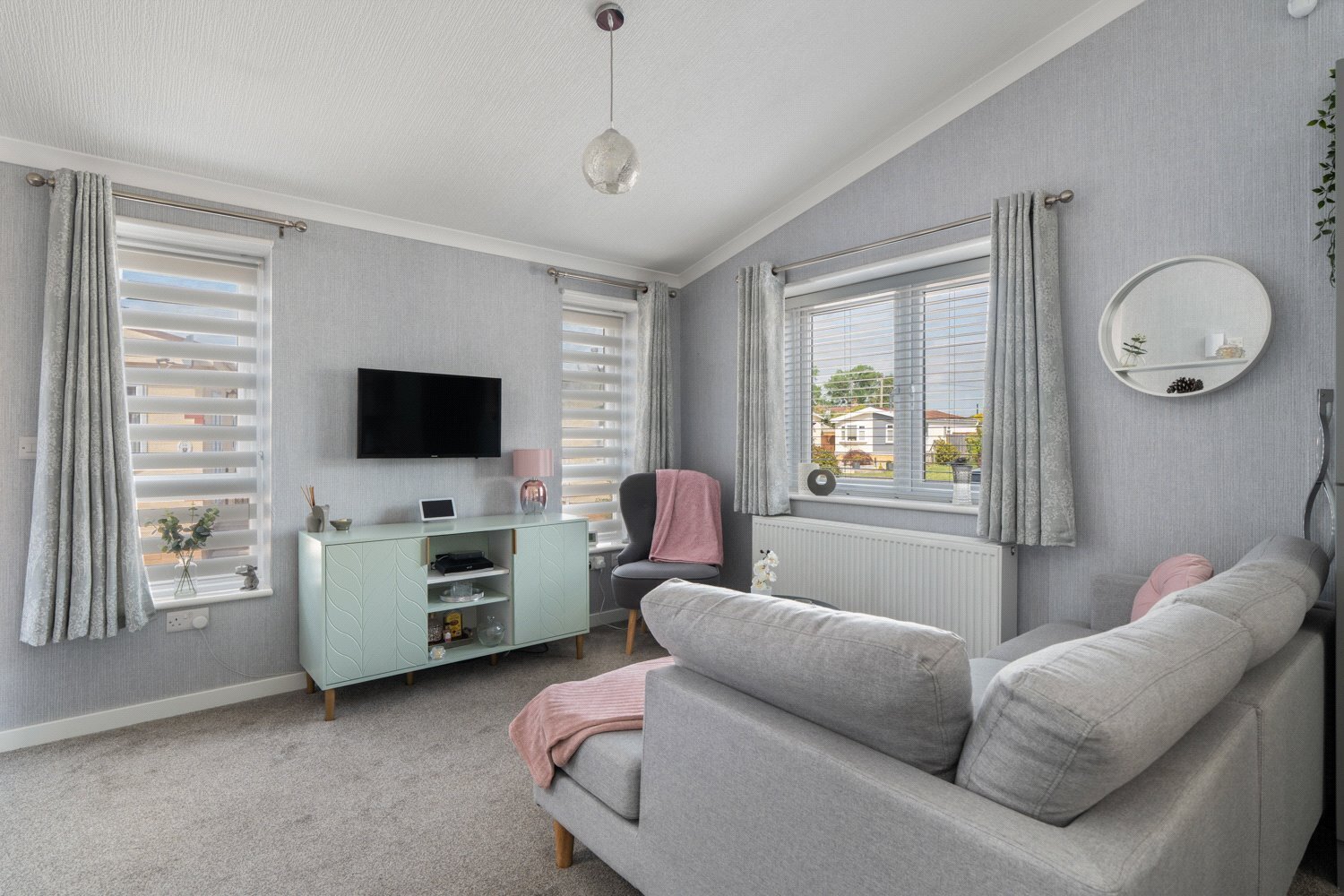 Lumby Drive Mobile Home Park, Ringwood, Hampshire, BH24 Image 5