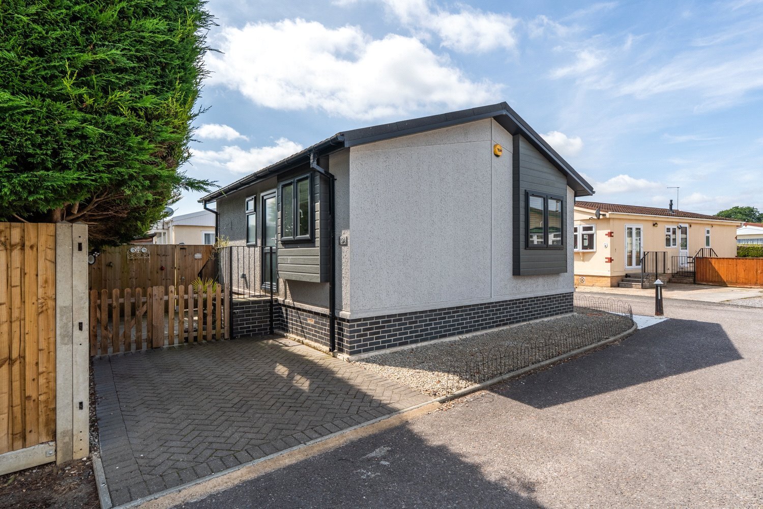 Lumby Drive Mobile Home Park, Ringwood, Hampshire, BH24 Image 11