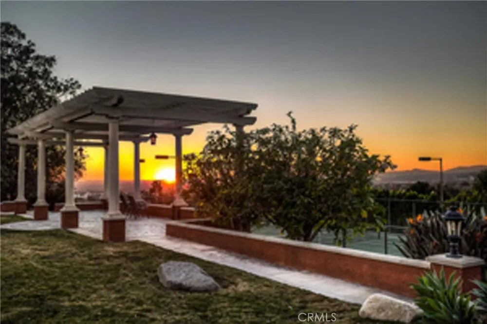 682 Deodar Ln, Bradbury, CA 91008