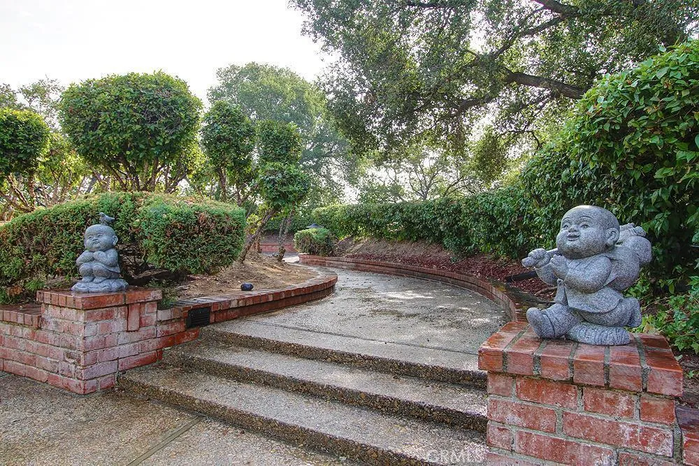 682 Deodar Ln, Bradbury, CA 91008