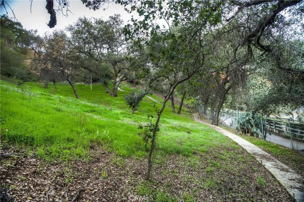 682 Deodar Ln, Bradbury, CA 91008