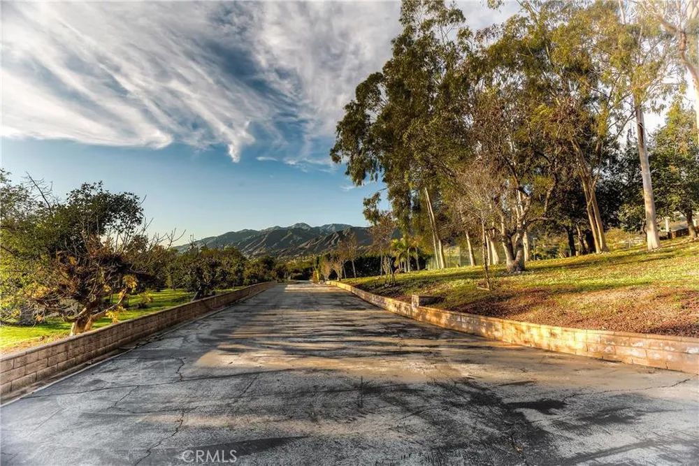 682 Deodar Ln, Bradbury, CA 91008
