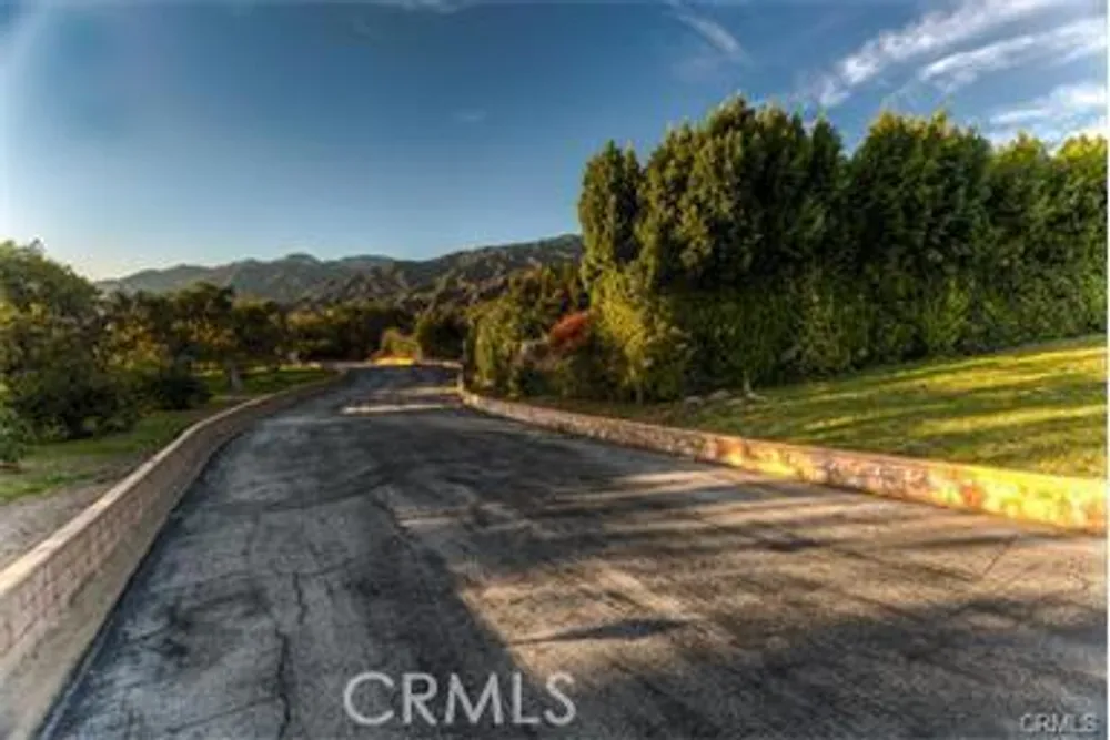 682 Deodar Ln, Bradbury, CA 91008
