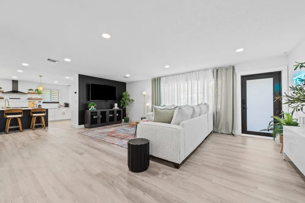 581 SE 5th Ave, Pompano Beach, FL 33060