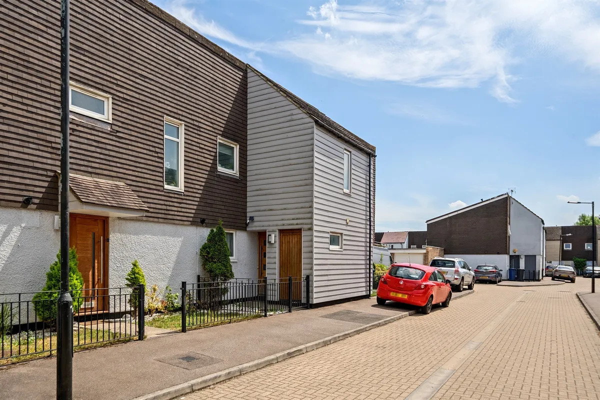 Millson Close, London