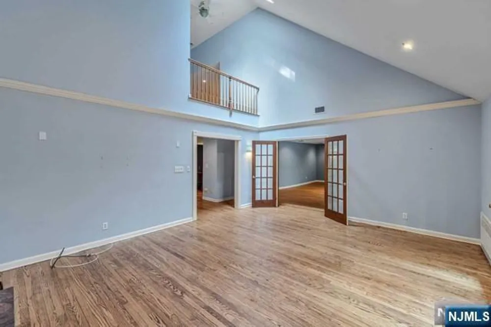 25 Ackerman Rd, Saddle River, NJ 07458