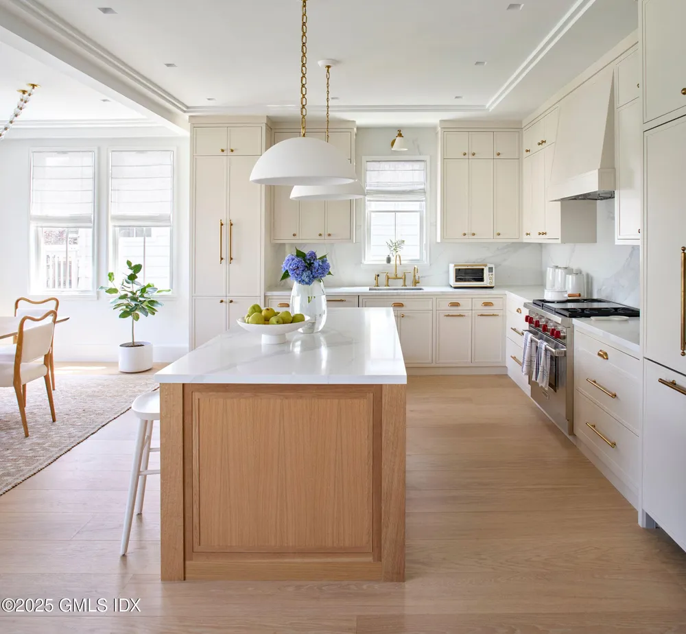 21 Ridge St, Greenwich, CT 06830