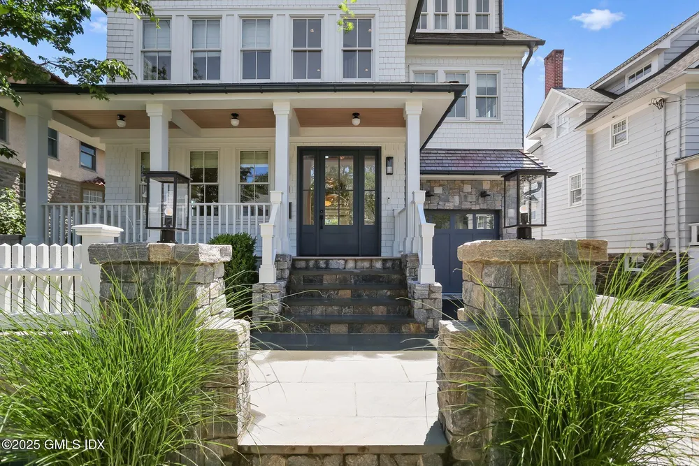 21 Ridge St, Greenwich, CT 06830