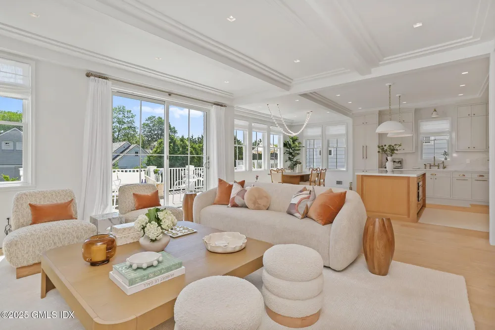 21 Ridge St, Greenwich, CT 06830