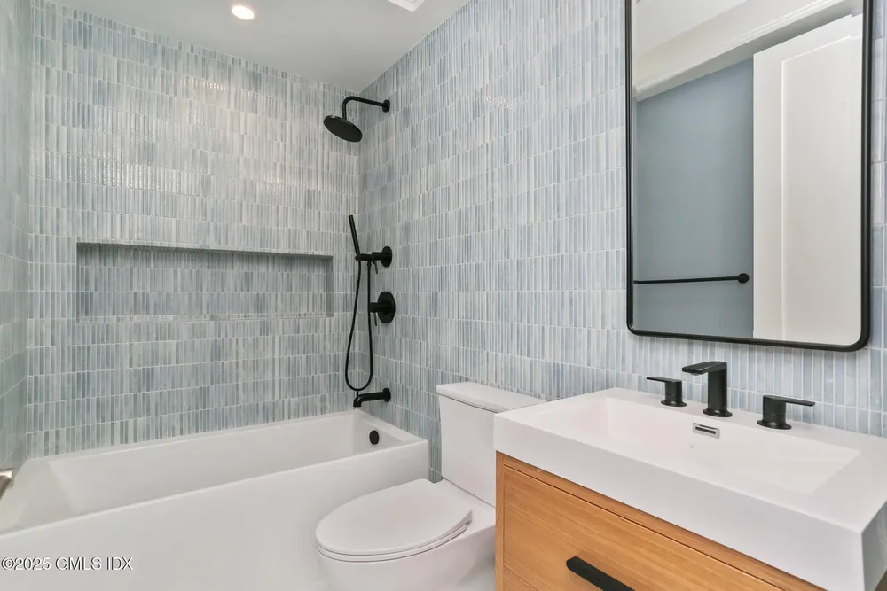 21 Ridge St, Greenwich, CT 06830