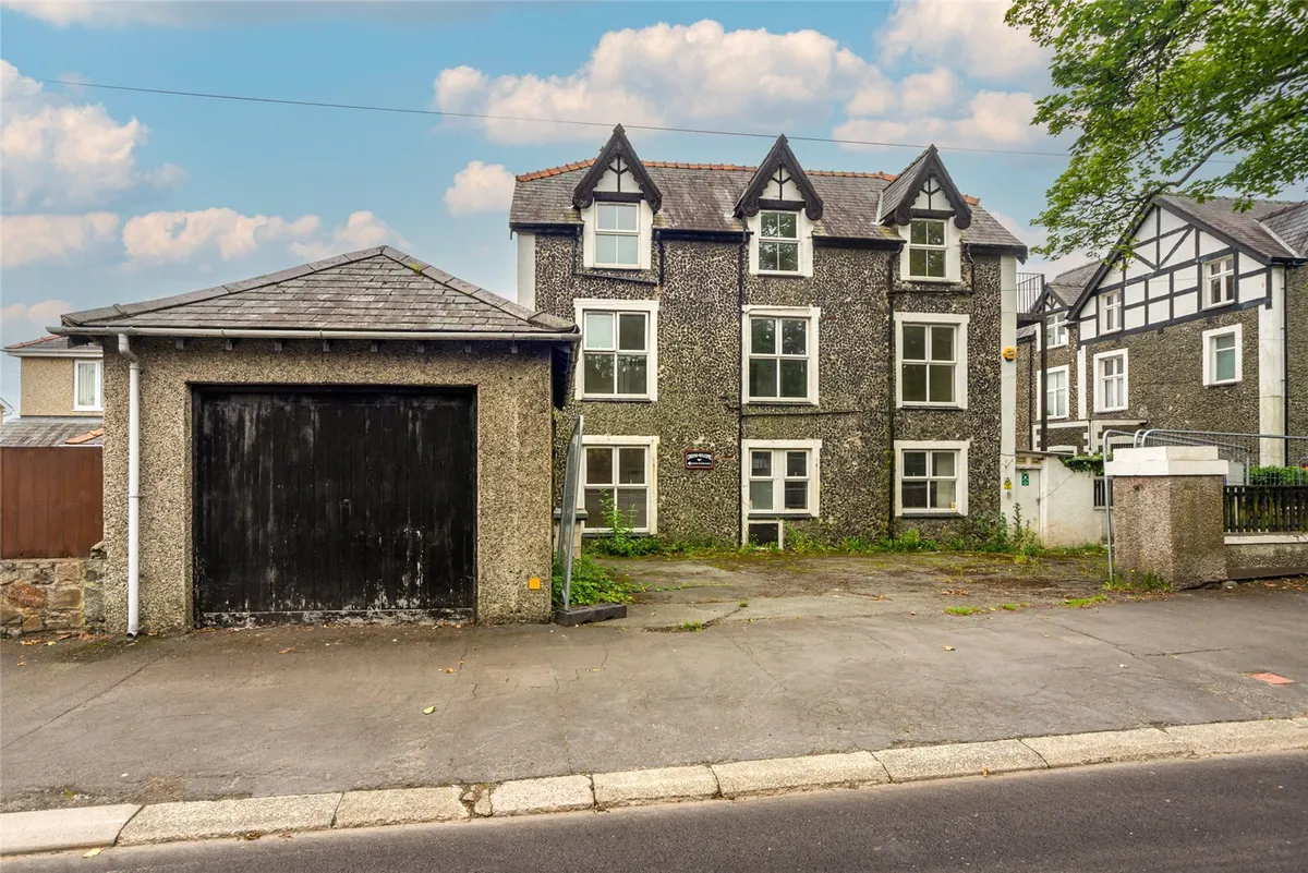 Pwllheli Road, Criccieth, Gwynedd, LL52