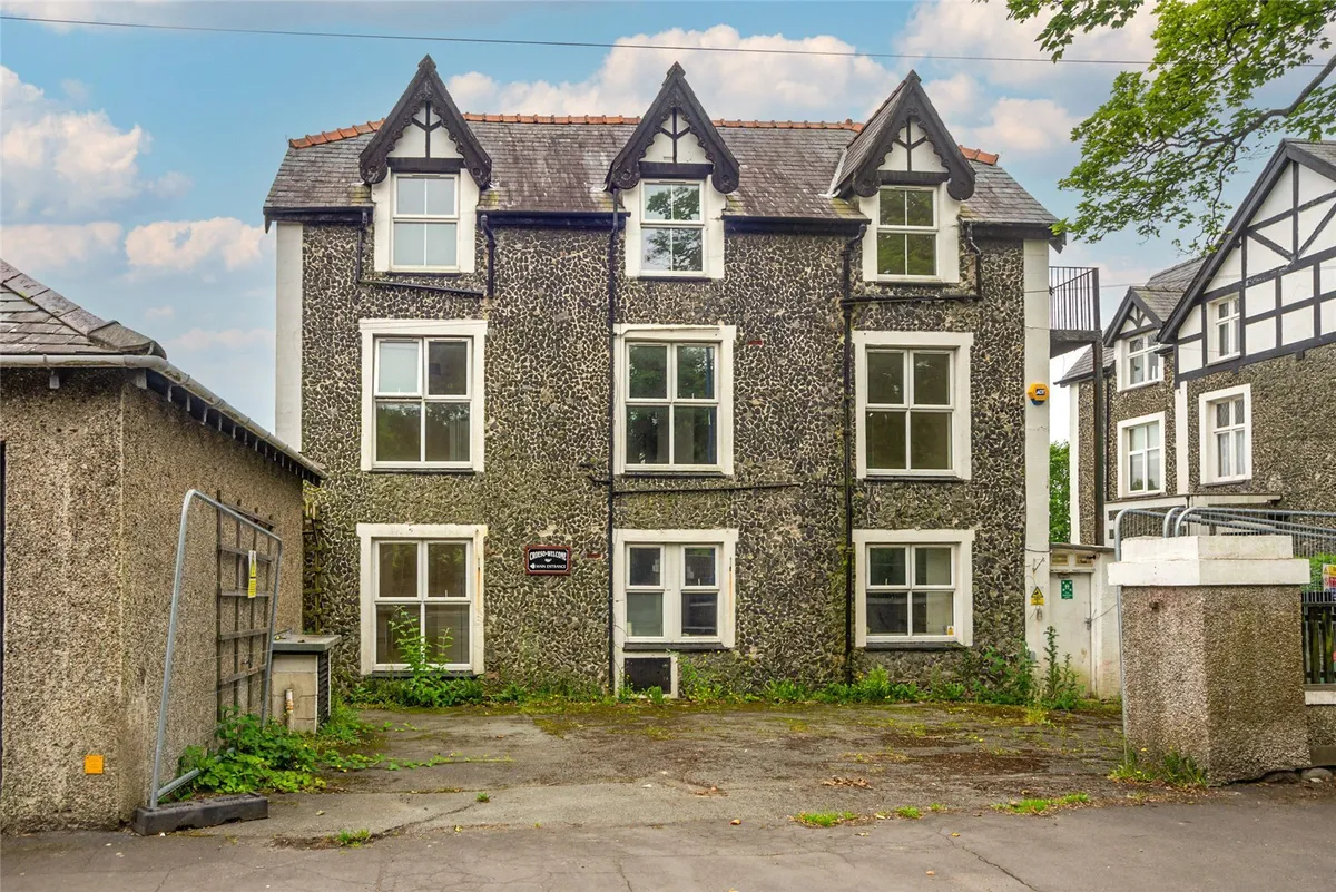 Pwllheli Road, Criccieth, Gwynedd, LL52