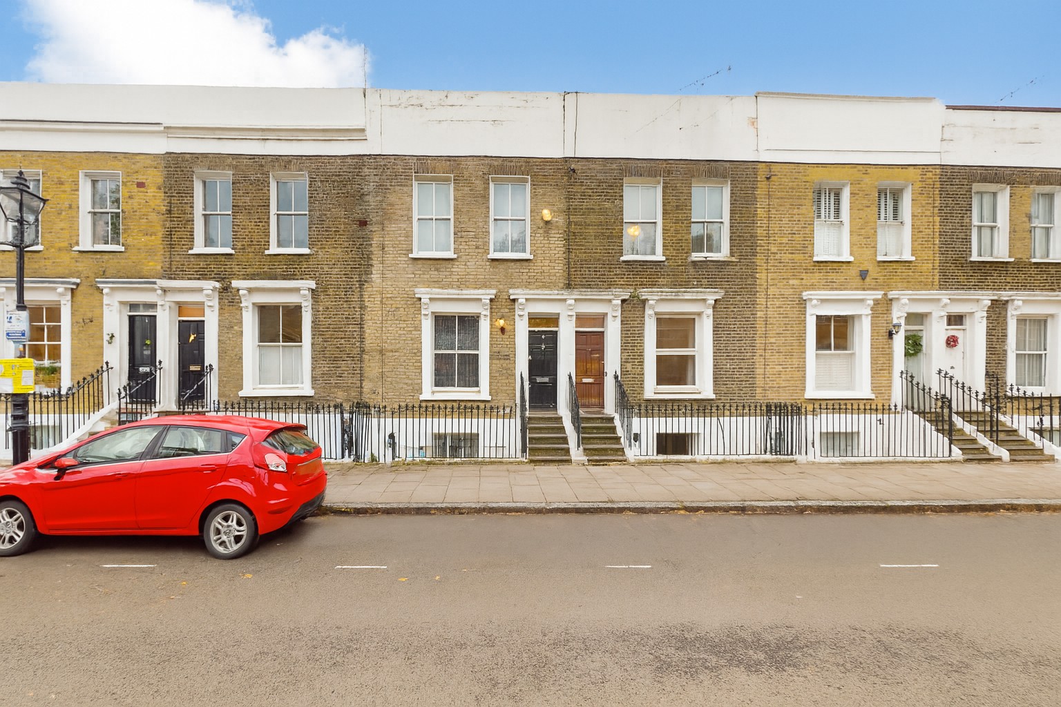 Terraced House For Sale Canary Wharf  E14 Image 12