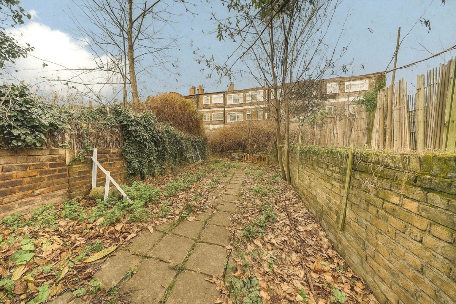 Terraced House For Sale Canary Wharf  E14 Image 15
