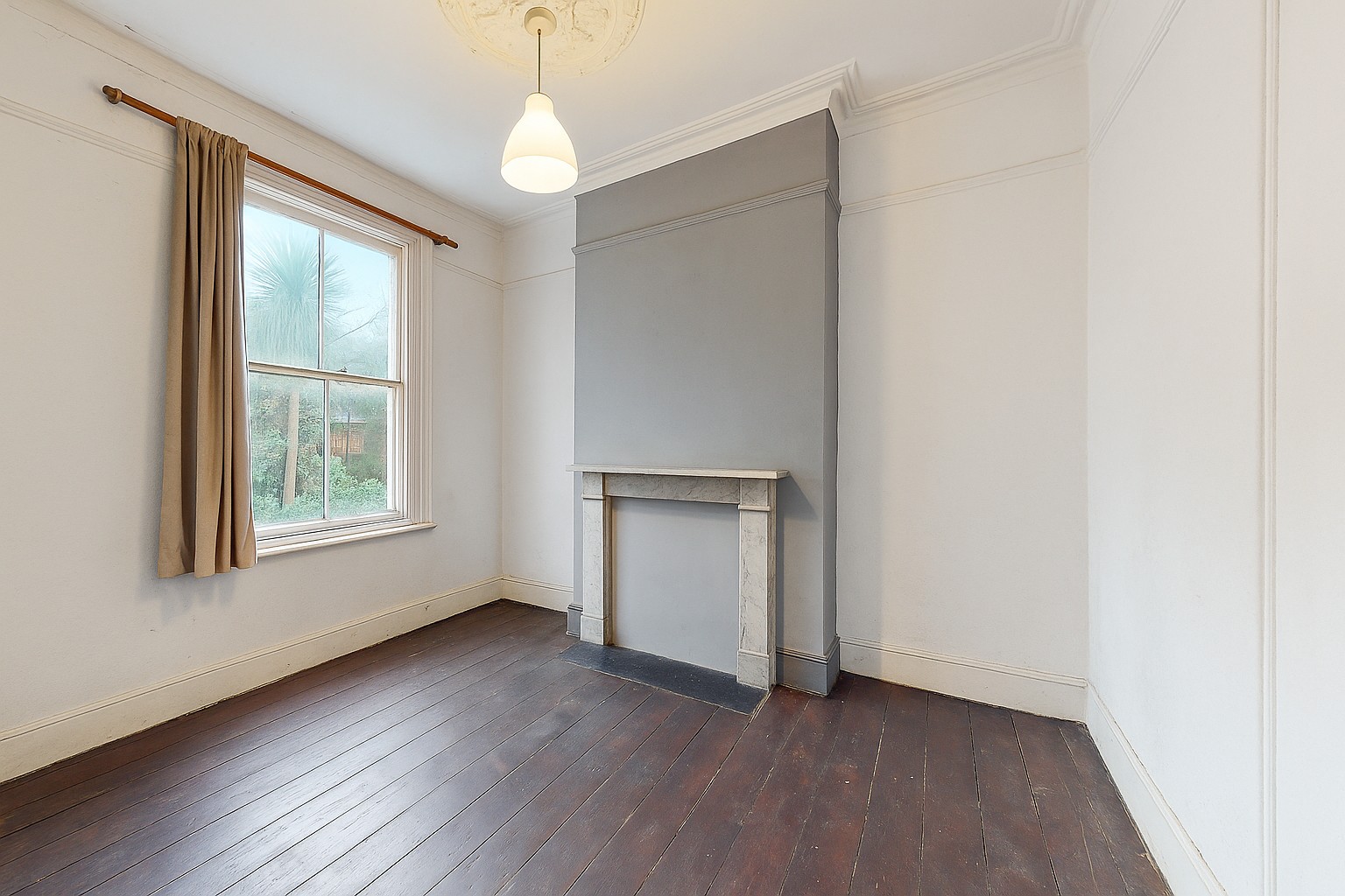 Terraced House For Sale Canary Wharf  E14 Image 10