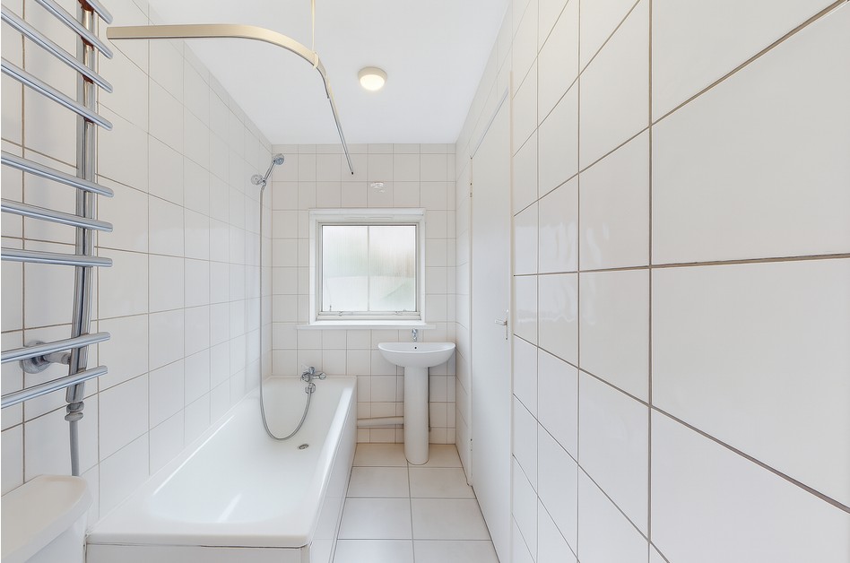 Terraced House For Sale Canary Wharf  E14 Image 11