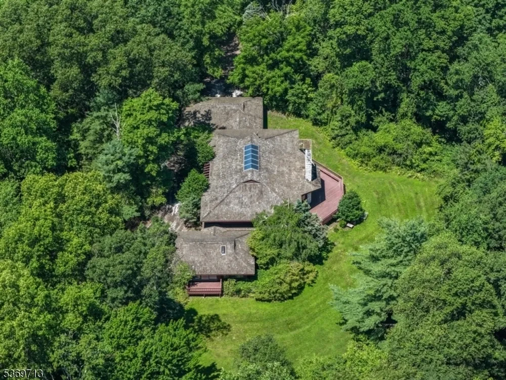 15 Long Hill Rd, Harding, NJ 07920
