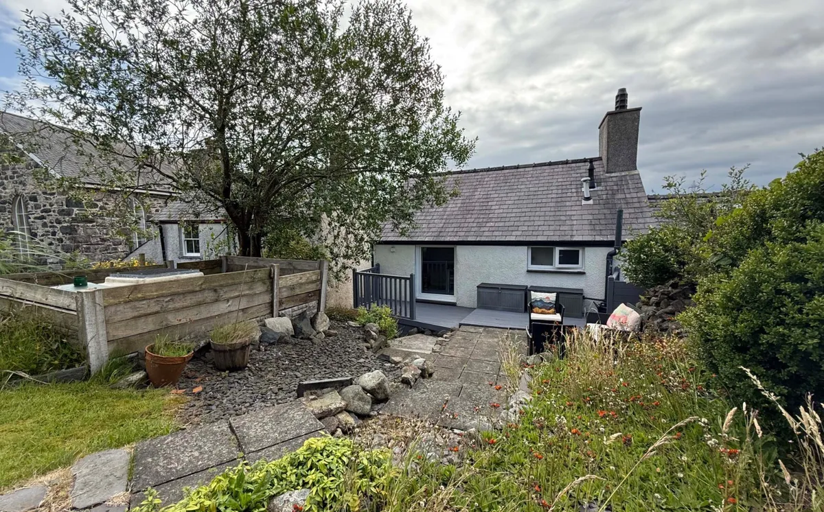 Nasareth, Caernarfon, Gwynedd, LL54