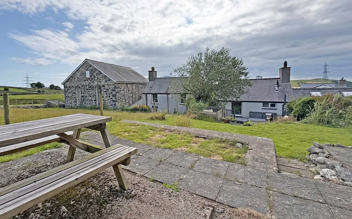 Nasareth, Caernarfon, Gwynedd, LL54