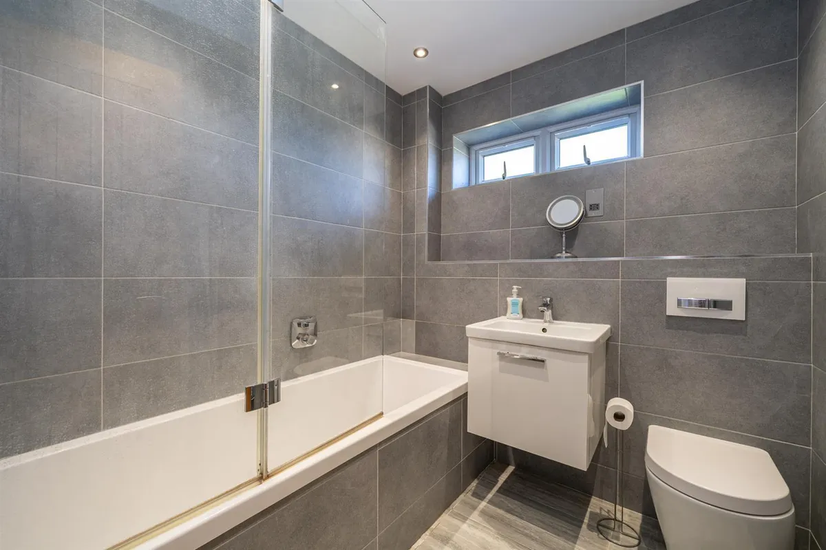 Harvey Drive, Dagnall, Hertfordshire, HP4 1FR
