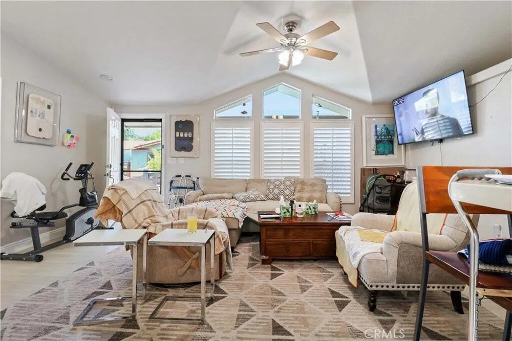 4201 Topanga Canyon Blvd, Woodland Hills, CA 91364