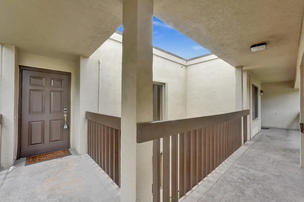 5306 Cedar Lake Dr, Boynton Beach, FL 33437
