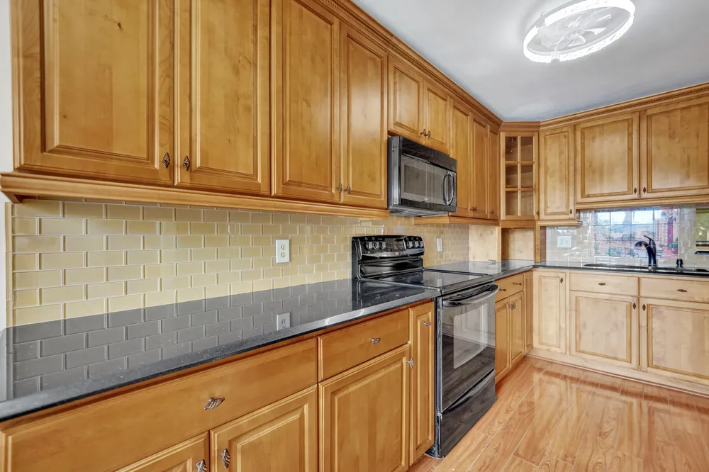 5306 Cedar Lake Dr, Boynton Beach, FL 33437